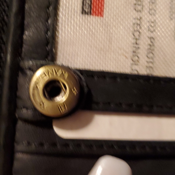 MILO Canadian leather black wallet - Picture 9 of 11